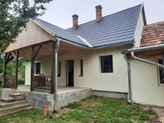 Renov. Haus mit  2 getrennten WE + 1 altes Haus (renovierungsbed.), 1 ha Land, Ungarn, Süd-Balaton! - 1